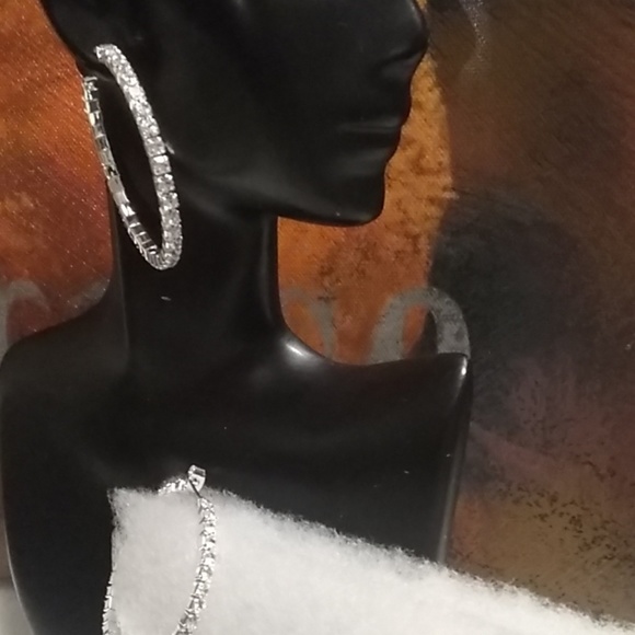 ๐ Rhinestone 40 MM Hoop Earrings - Picture 1 of 3